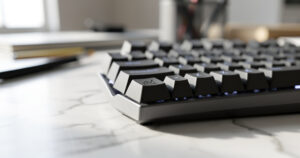 Consultant SEO pour Startup SaaS : Le Guide Stratégiqze 2026 pour Générer du Pipeline et Scalerr votre MRR